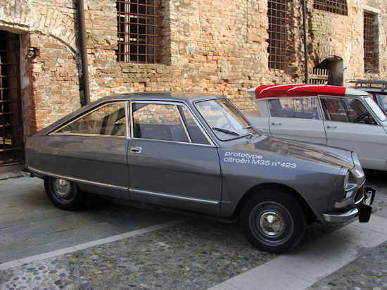 No. 423, in Italië op de foto